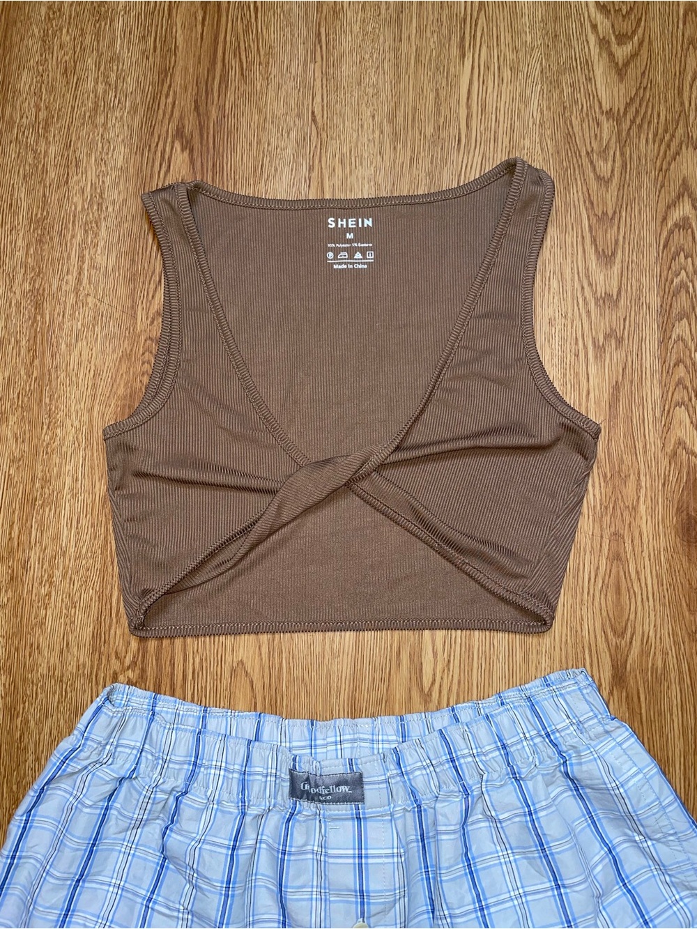 SHEIN BROWN RIBBED TWIST-FRONT CROP TOP
